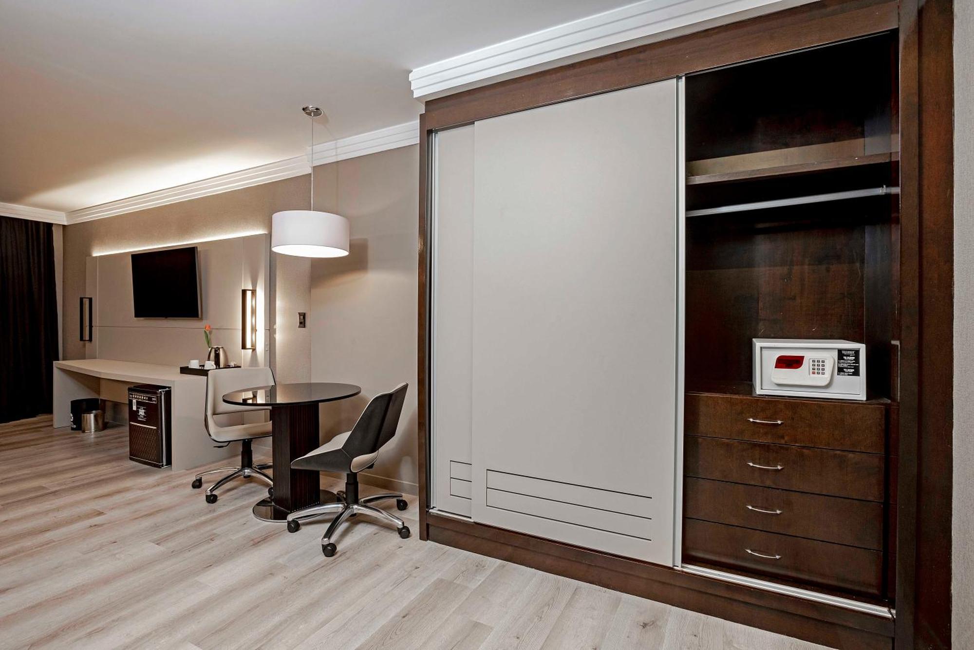 Hotel Full Jazz By Slaviero Curitiba